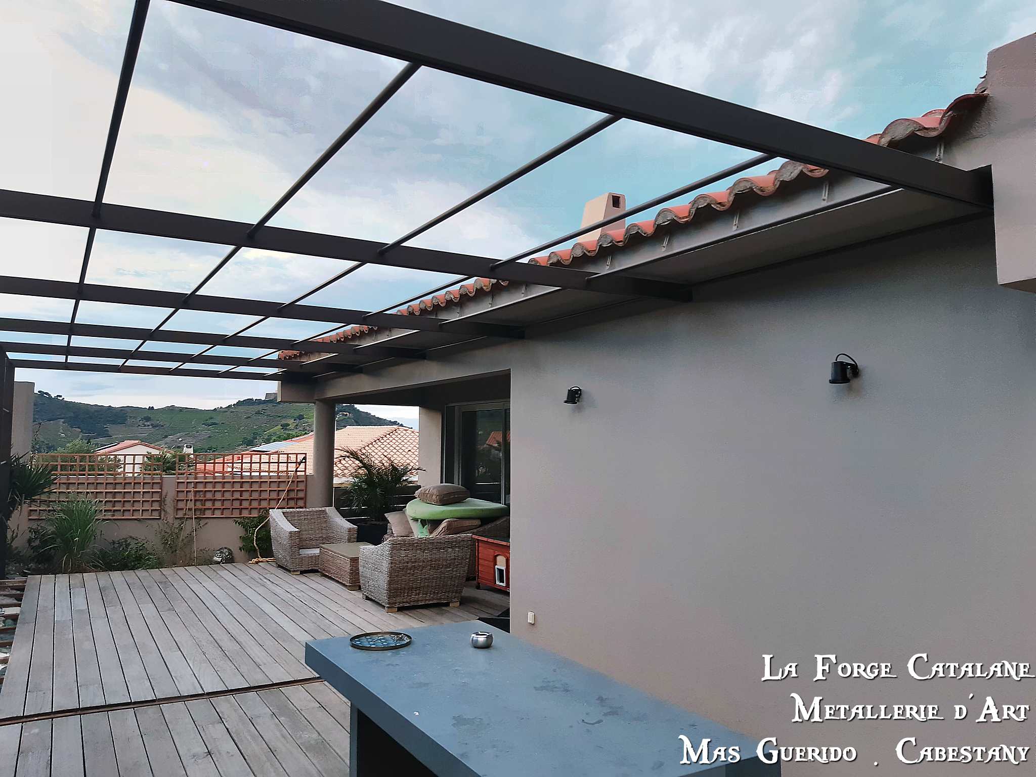 pergola toit plat forge catalane.jpg